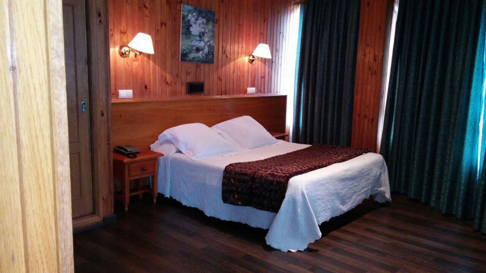 Hotel Park Нойя Экстерьер фото