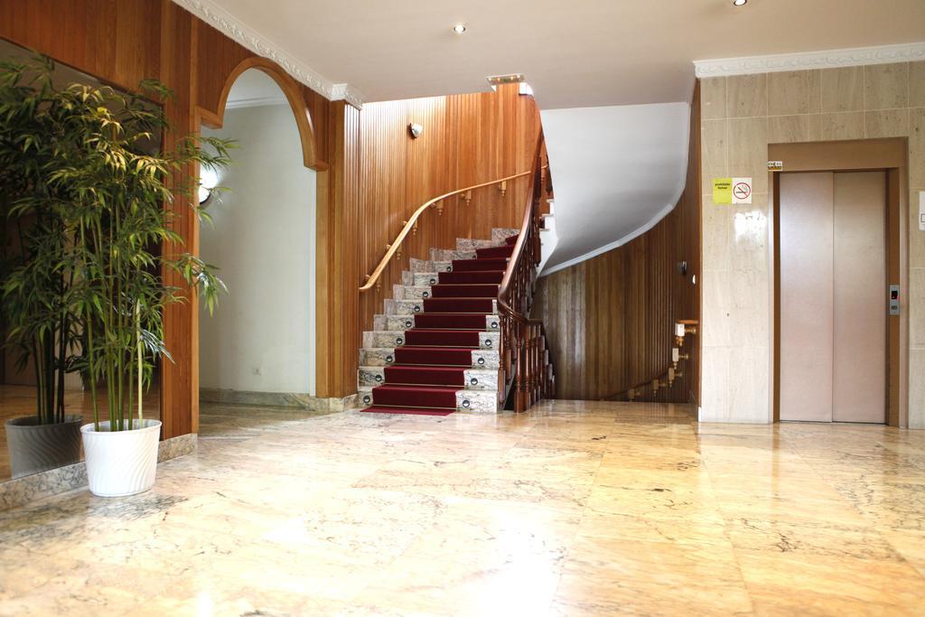 Hotel Park Нойя Экстерьер фото