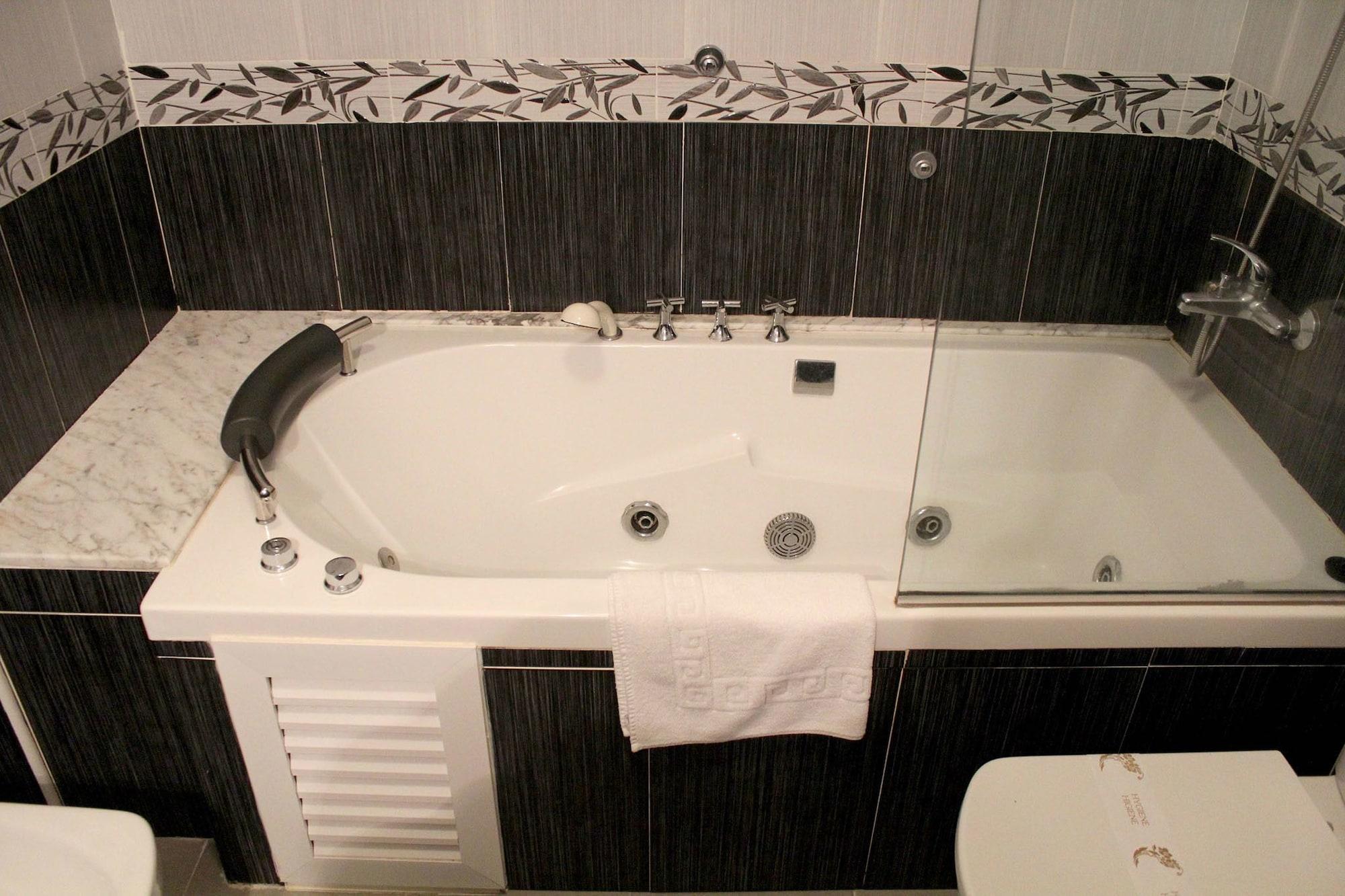 Hotel Park Нойя Экстерьер фото