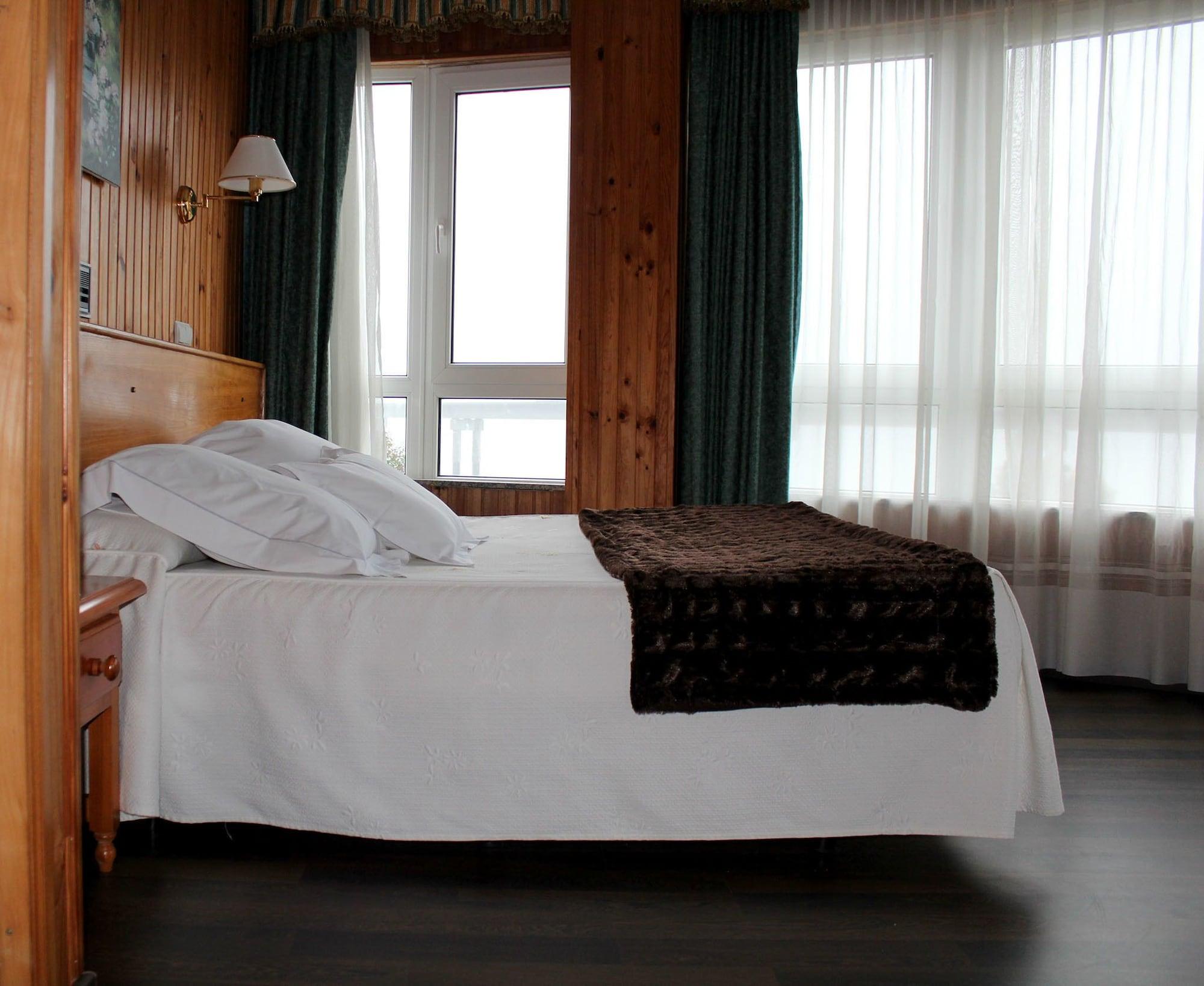 Hotel Park Нойя Экстерьер фото