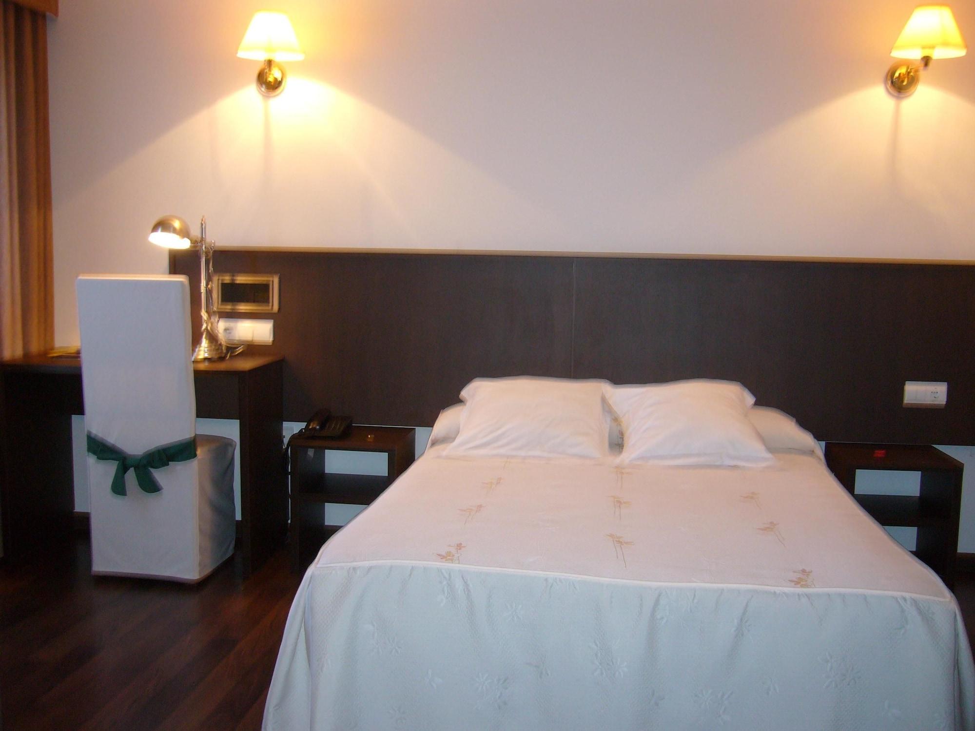 Hotel Park Нойя Экстерьер фото