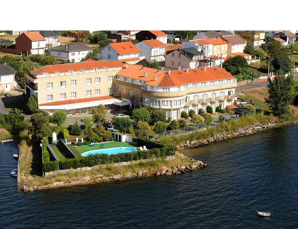 Hotel Park Нойя Экстерьер фото
