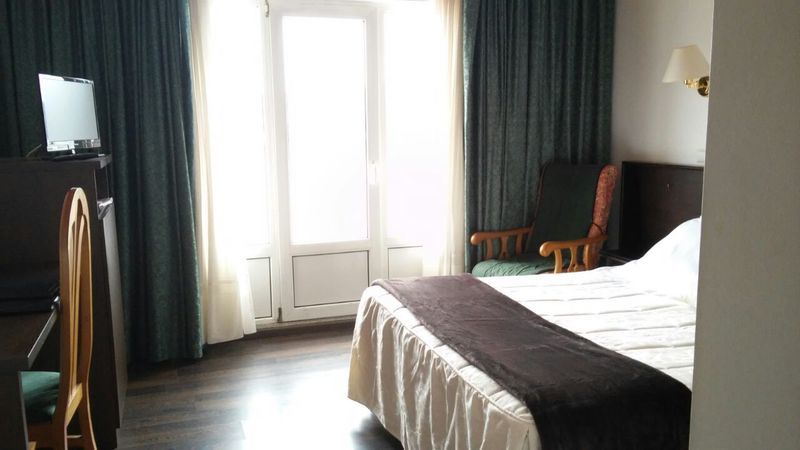 Hotel Park Нойя Экстерьер фото