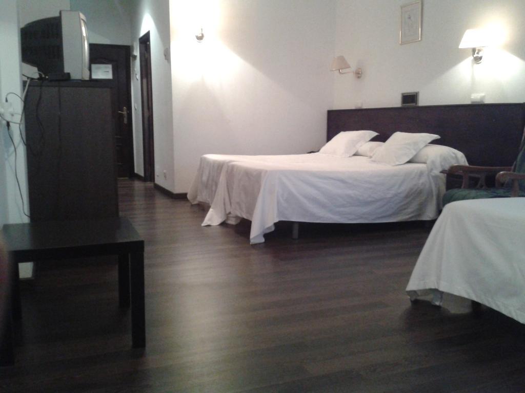 Hotel Park Нойя Экстерьер фото